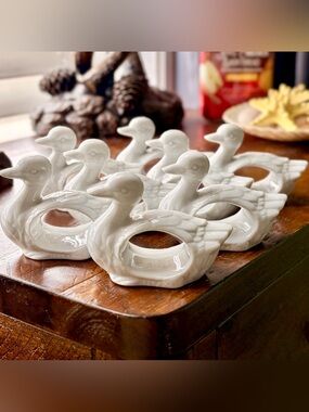 Vintage Cottagecore Kitchen Table Elegant White Ceramic Duck Napkin Rings Set x8